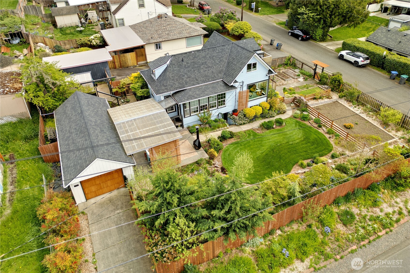 2004 E 15th Street Bremerton WA 98310