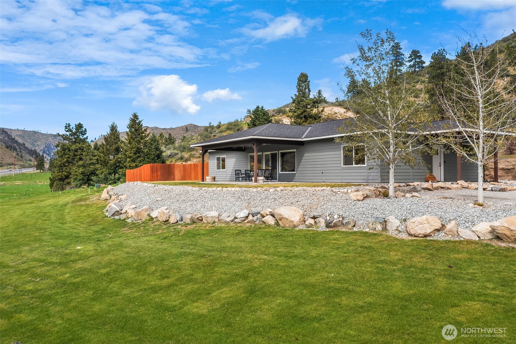 24 Mackenzie Way Chelan WA 98816