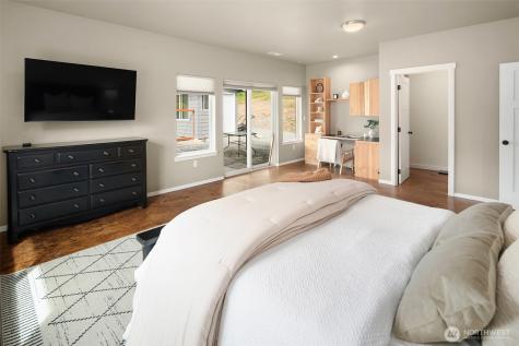 24 Mackenzie Way Chelan WA 98816