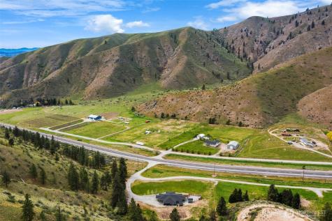 24 Mackenzie Way Chelan WA 98816