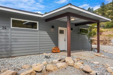 24 Mackenzie Way Chelan WA 98816