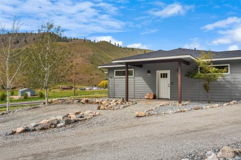 24 Mackenzie Way Chelan WA 98816
