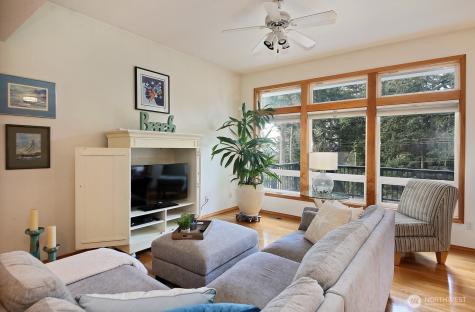 5938 Sundown Lane Freeland WA 98249