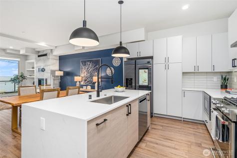 1772 Alki Avenue SW Seattle WA 98116