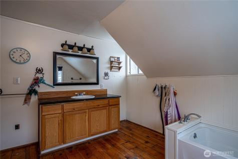 655 Swanson Gulch Road Manson WA 98831