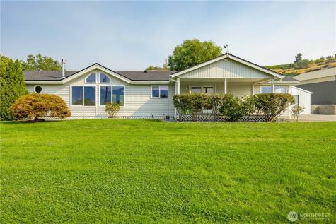 744 Wapato Lake Road Manson WA 98831