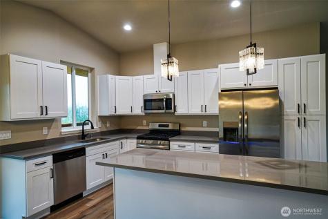 254 Skyler Way Eatonville WA 98328