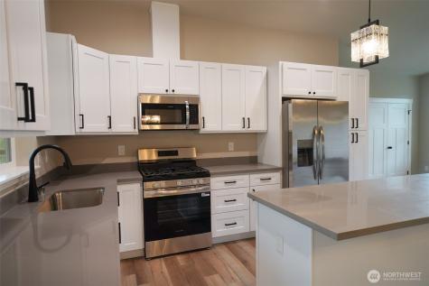 254 Skyler Way Eatonville WA 98328