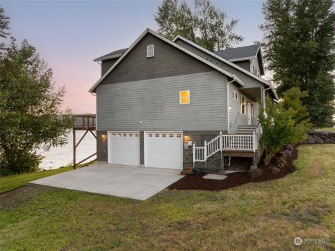 2825 Dike Road Woodland WA 98674