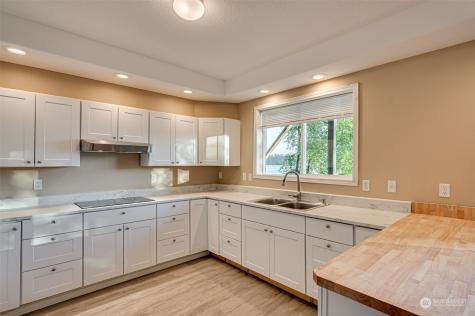 2825 Dike Road Woodland WA 98674