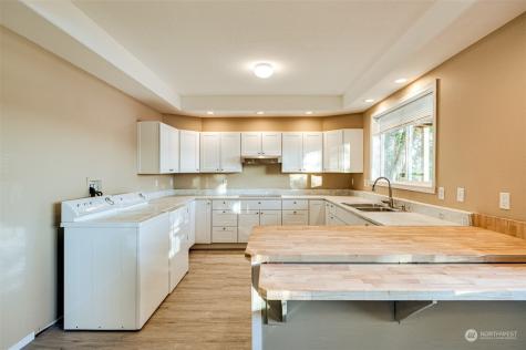 2825 Dike Road Woodland WA 98674