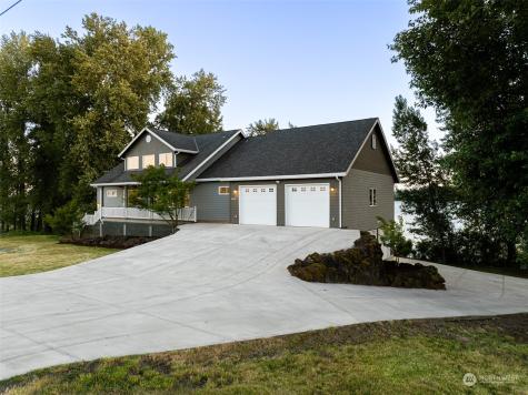 2825 Dike Road Woodland WA 98674