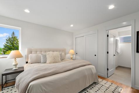 4122 Burke Avenue N Seattle WA 98103