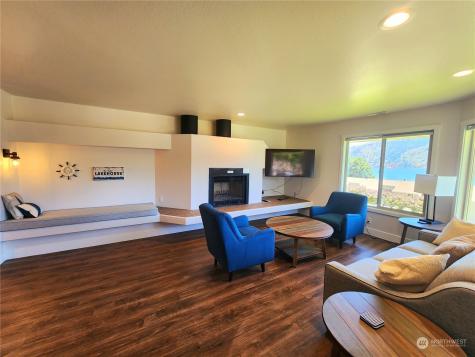 1 Lodge 617-g Manson WA 98831