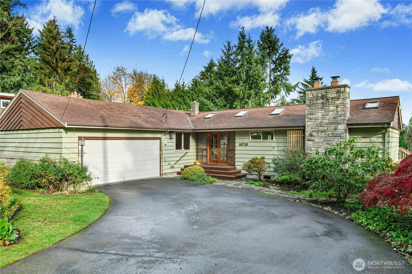16730 32nd Place NE Lake Forest Park WA 98155