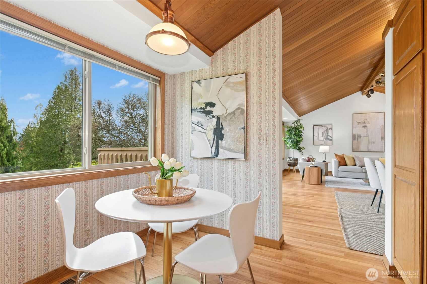 16730 32nd Place NE Lake Forest Park WA 98155