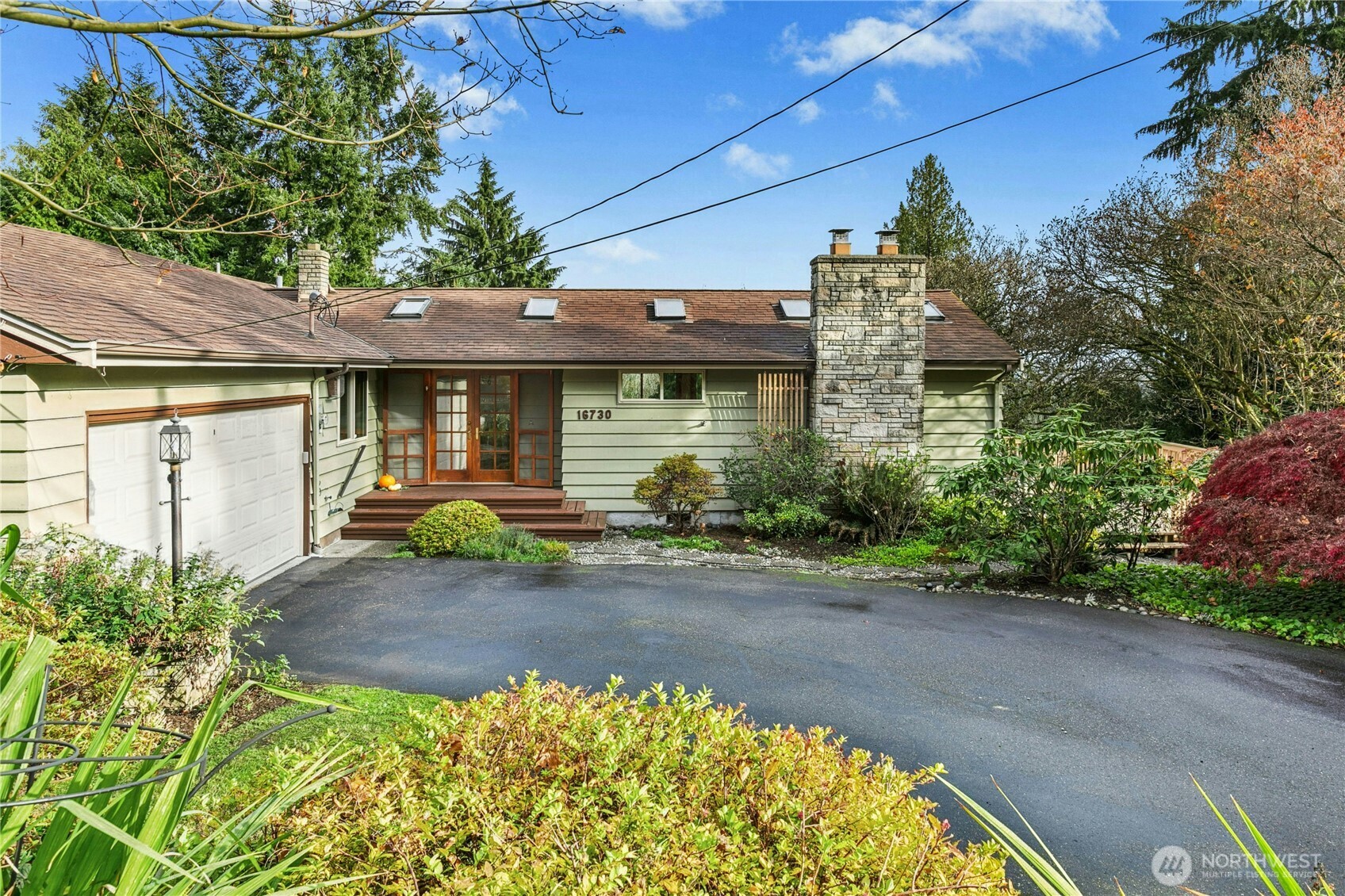 16730 32nd Place NE Lake Forest Park WA 98155