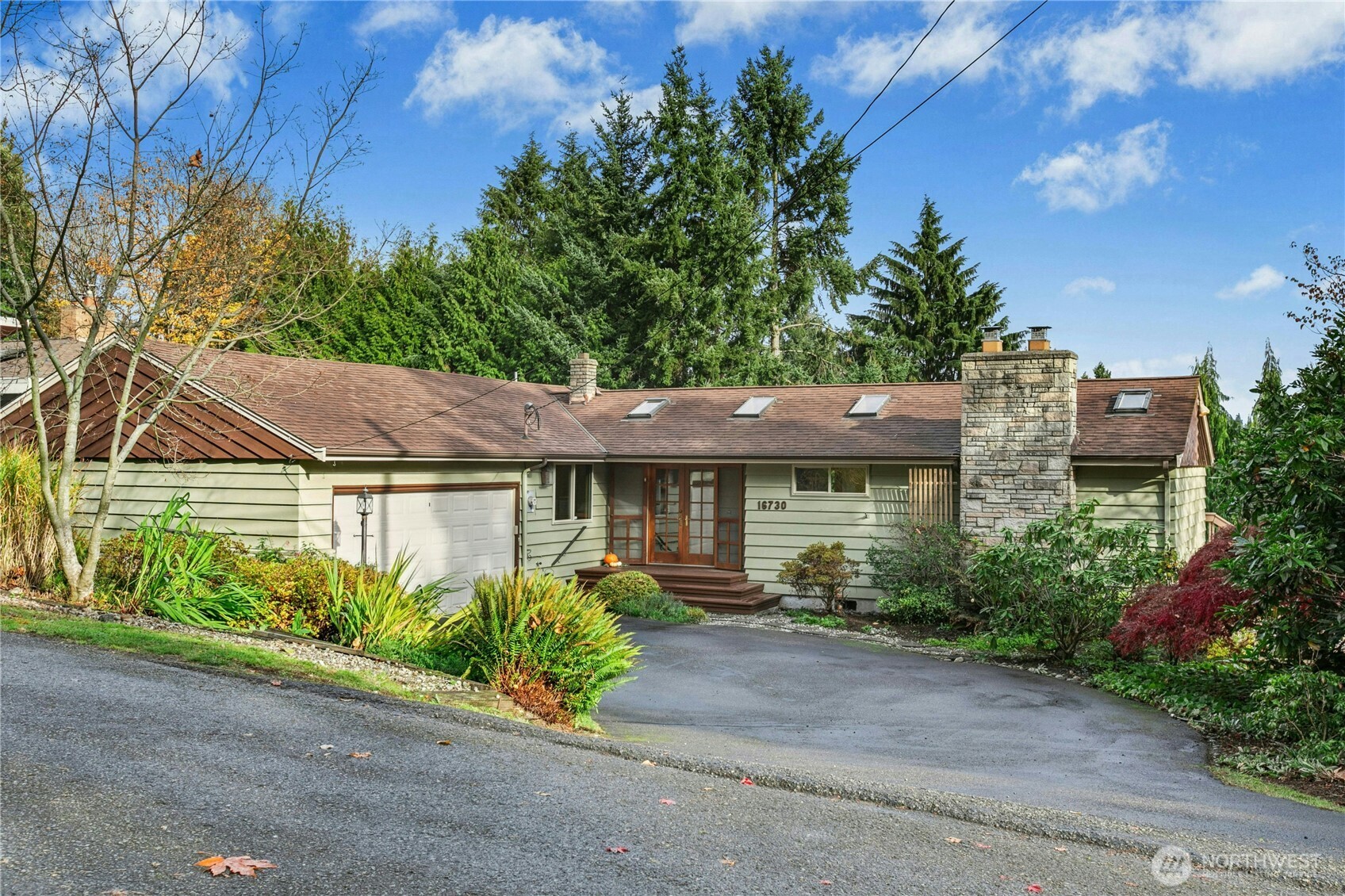 16730 32nd Place NE Lake Forest Park WA 98155