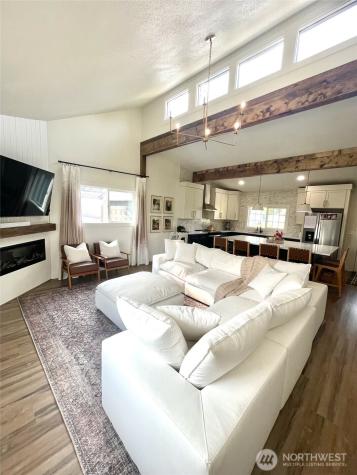 6694 Mae Valley Road NE Moses Lake WA 98837