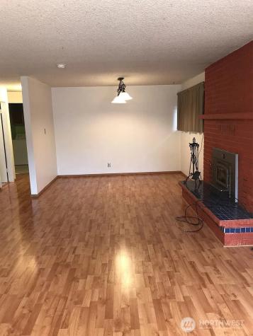 23504 58th Avenue W Mountlake Terrace WA 98043