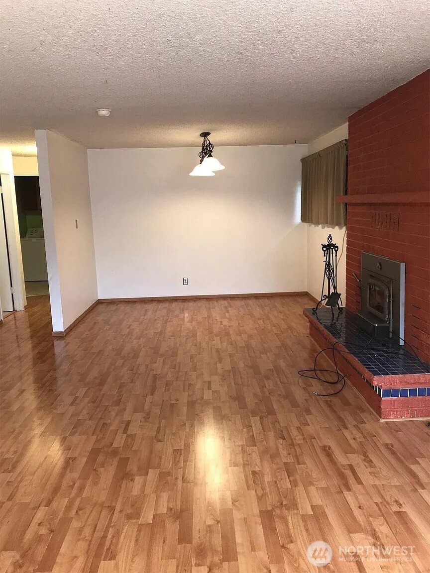 23504 58th Avenue W Mountlake Terrace WA 98043