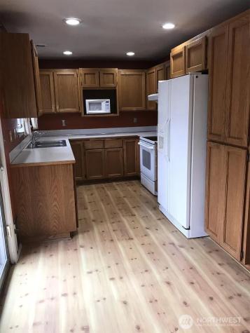 23504 58th Avenue W Mountlake Terrace WA 98043