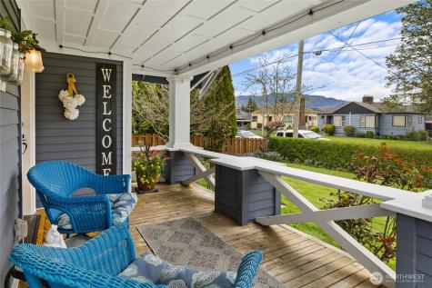 2024 Wells Street Enumclaw WA 98022