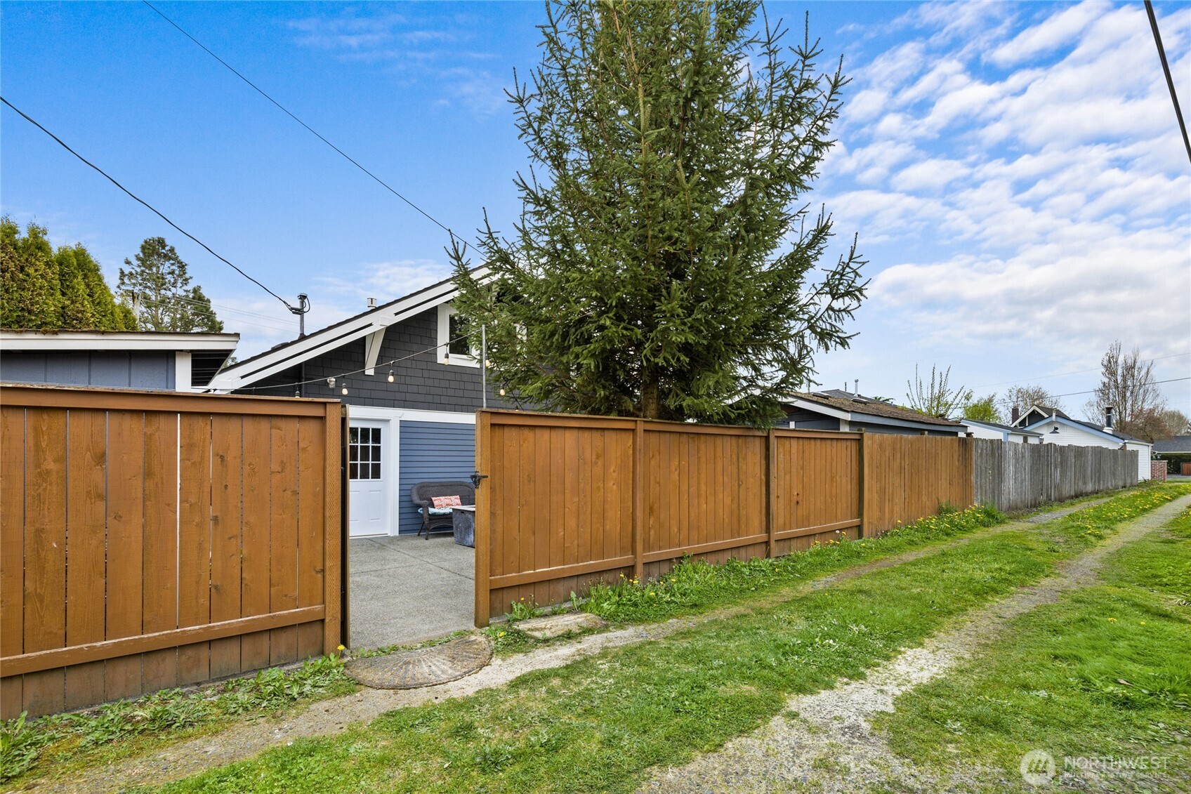 2024 Wells Street Enumclaw WA 98022