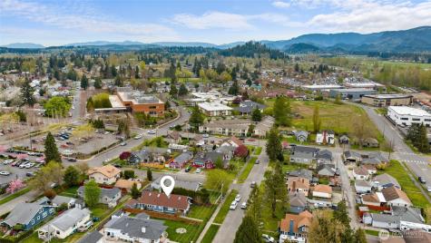 2024 Wells Street Enumclaw WA 98022