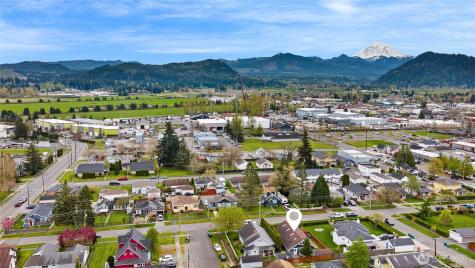 2024 Wells Street Enumclaw WA 98022