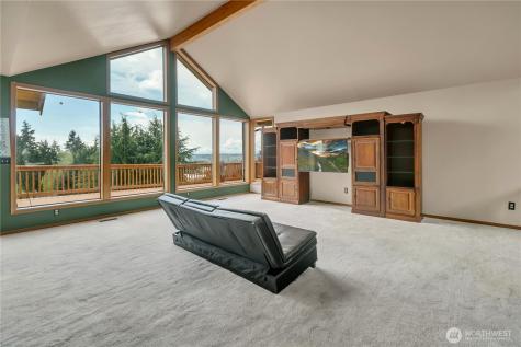 10422 45th Street Ct E Edgewood WA 98372