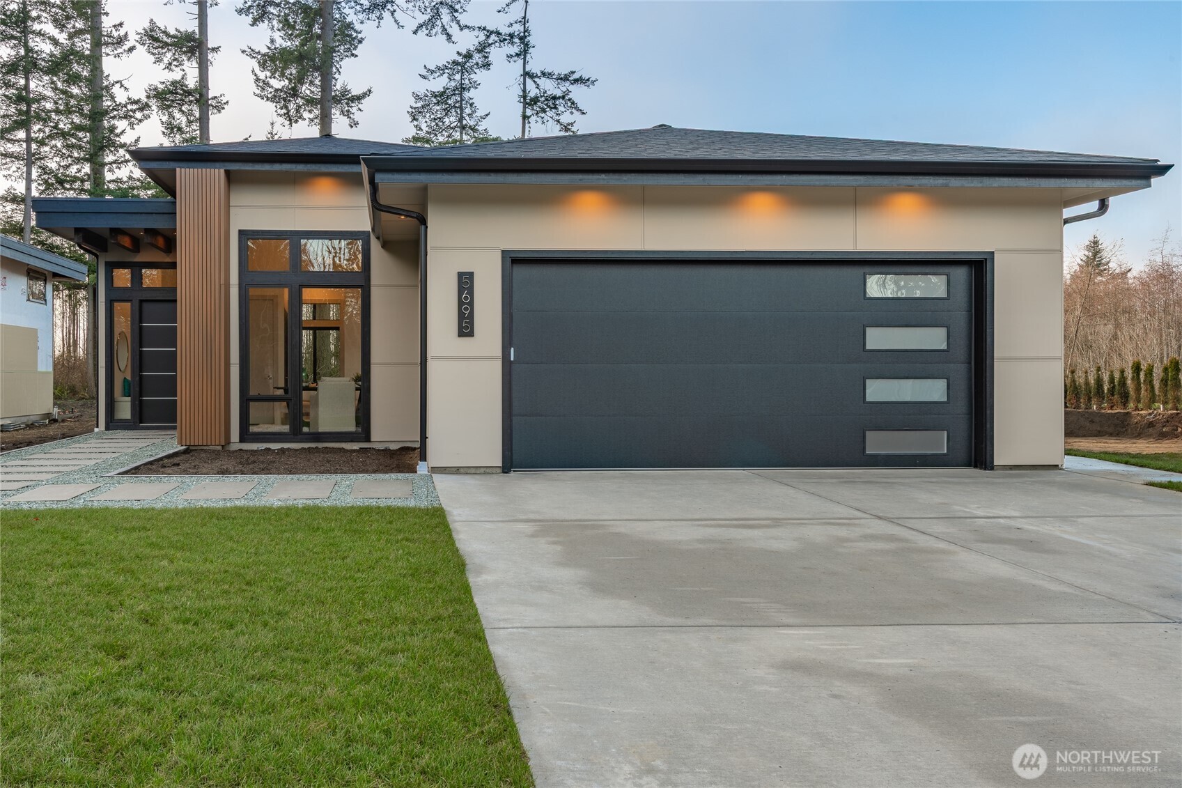 5695 Lux Lane Blaine WA 98230