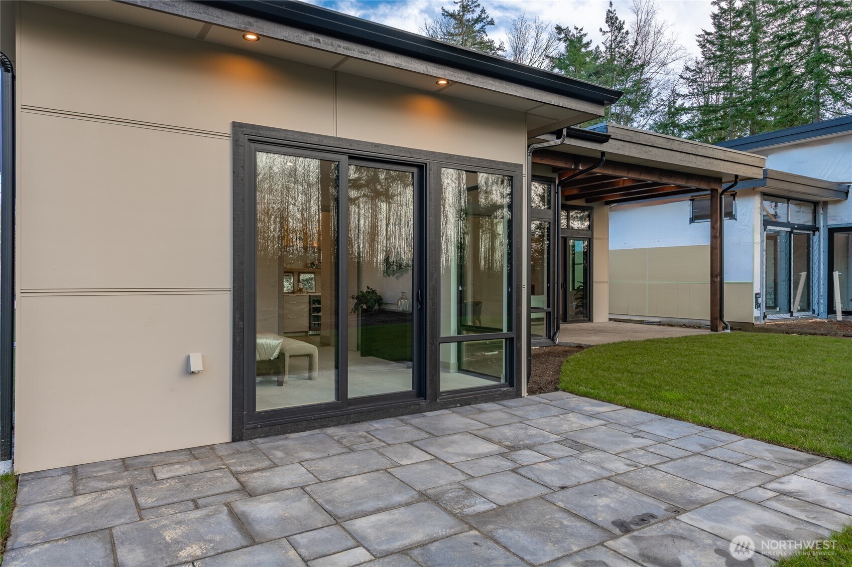 5695 Lux Lane Blaine WA 98230