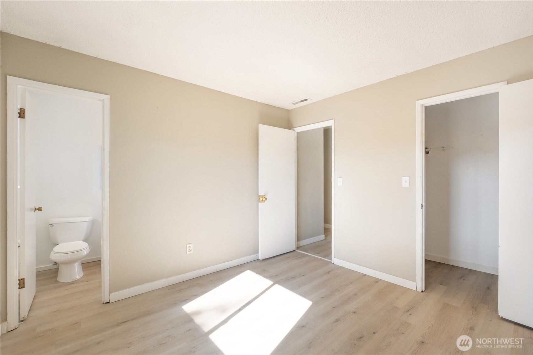 26800 194th Avenue SE Covington WA 98042