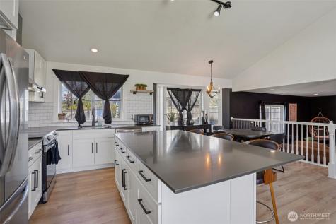107 105th Street Ct E Tacoma WA 98445