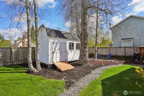 107 105th Street Ct E Tacoma WA 98445