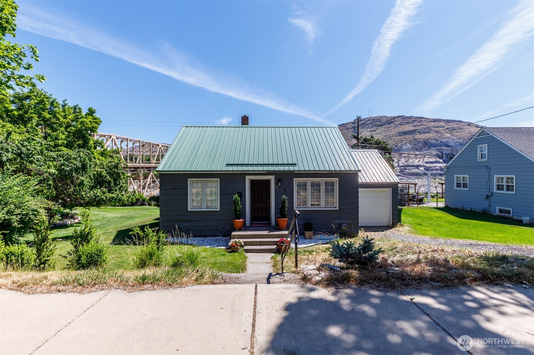 313 Columbia Avenue Coulee Dam WA 99116
