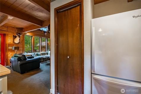 7082 Olympus Way Glacier WA 98244