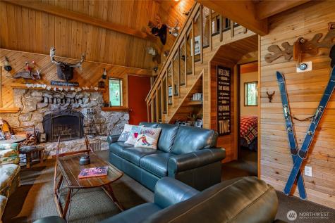 7082 Olympus Way Glacier WA 98244