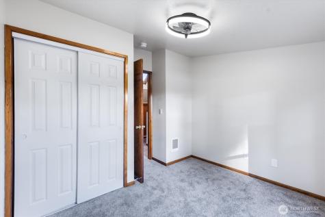 3004 Oak Street Longview WA 98632