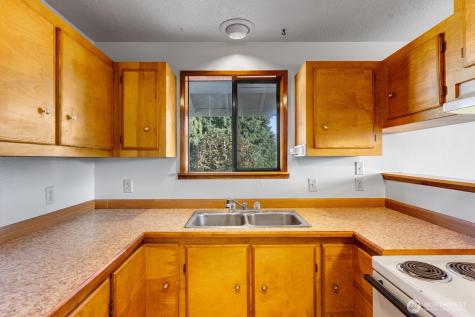 3004 Oak Street Longview WA 98632
