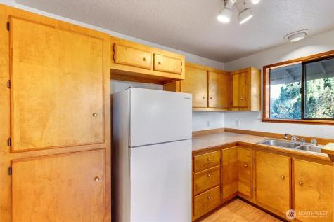 3004 Oak Street Longview WA 98632