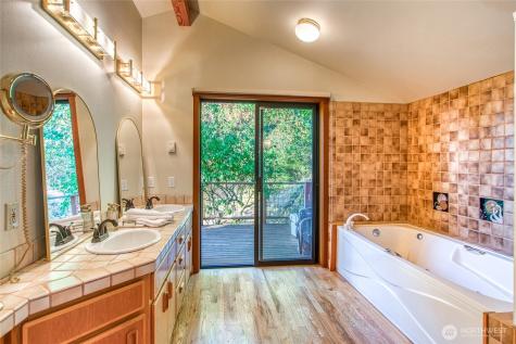 406 Parker Reef Road Orcas Island WA 98245