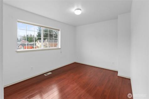11203 6th Avenue E Tacoma WA 98445