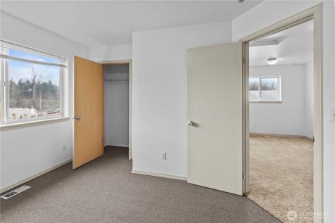 11203 6th Avenue E Tacoma WA 98445