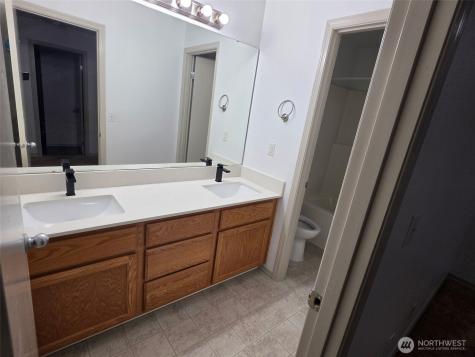11203 6th Avenue E Tacoma WA 98445