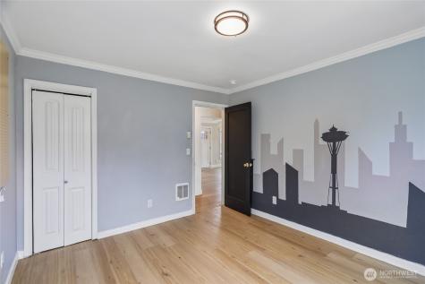 102 S 56th Street Tacoma WA 98408