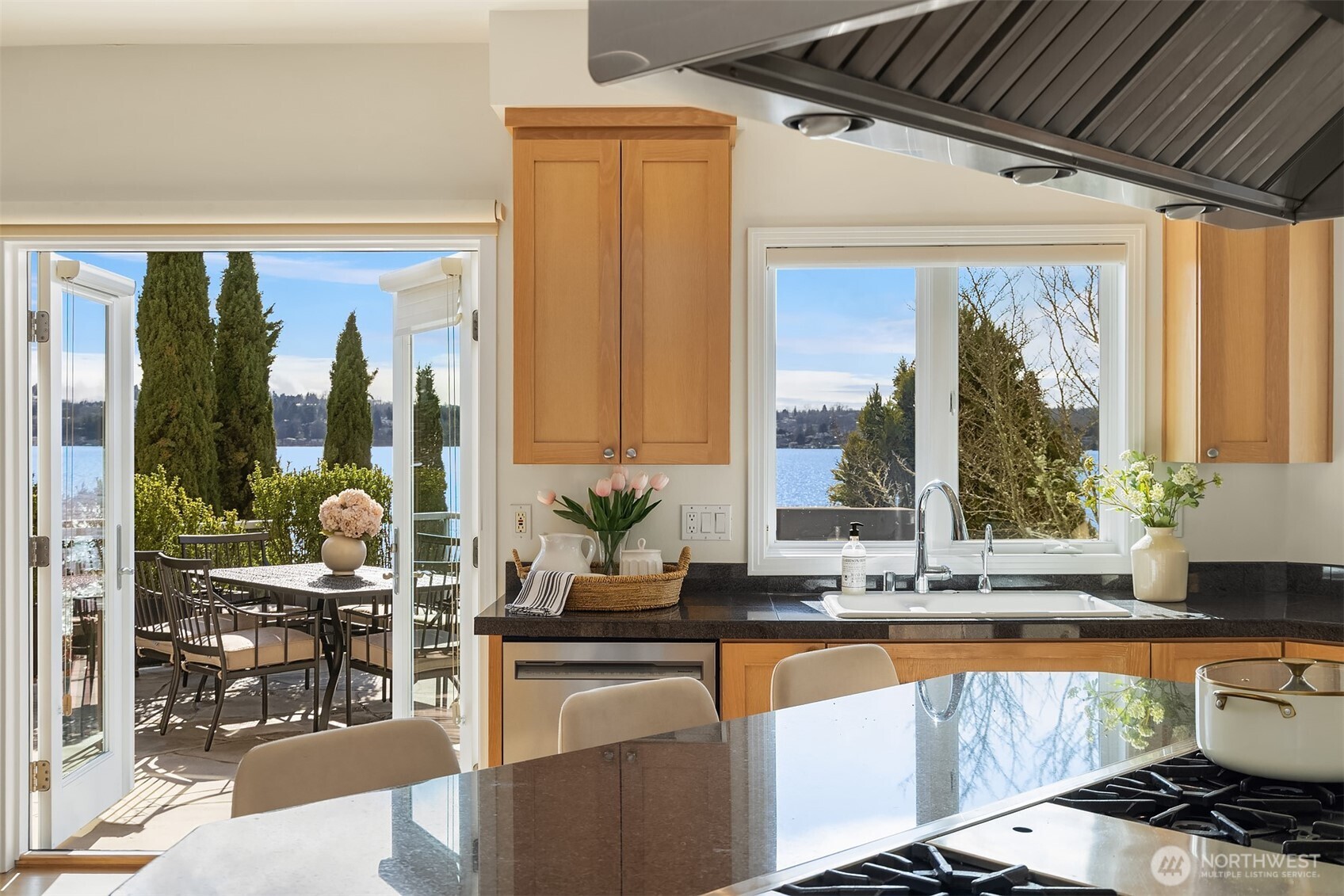 7439 W Mercer Way Mercer Island WA 98040