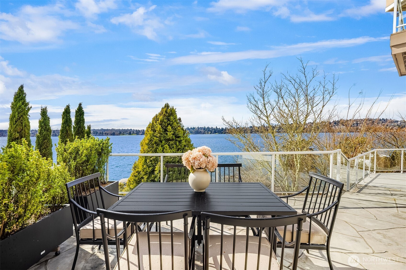 7439 W Mercer Way Mercer Island WA 98040