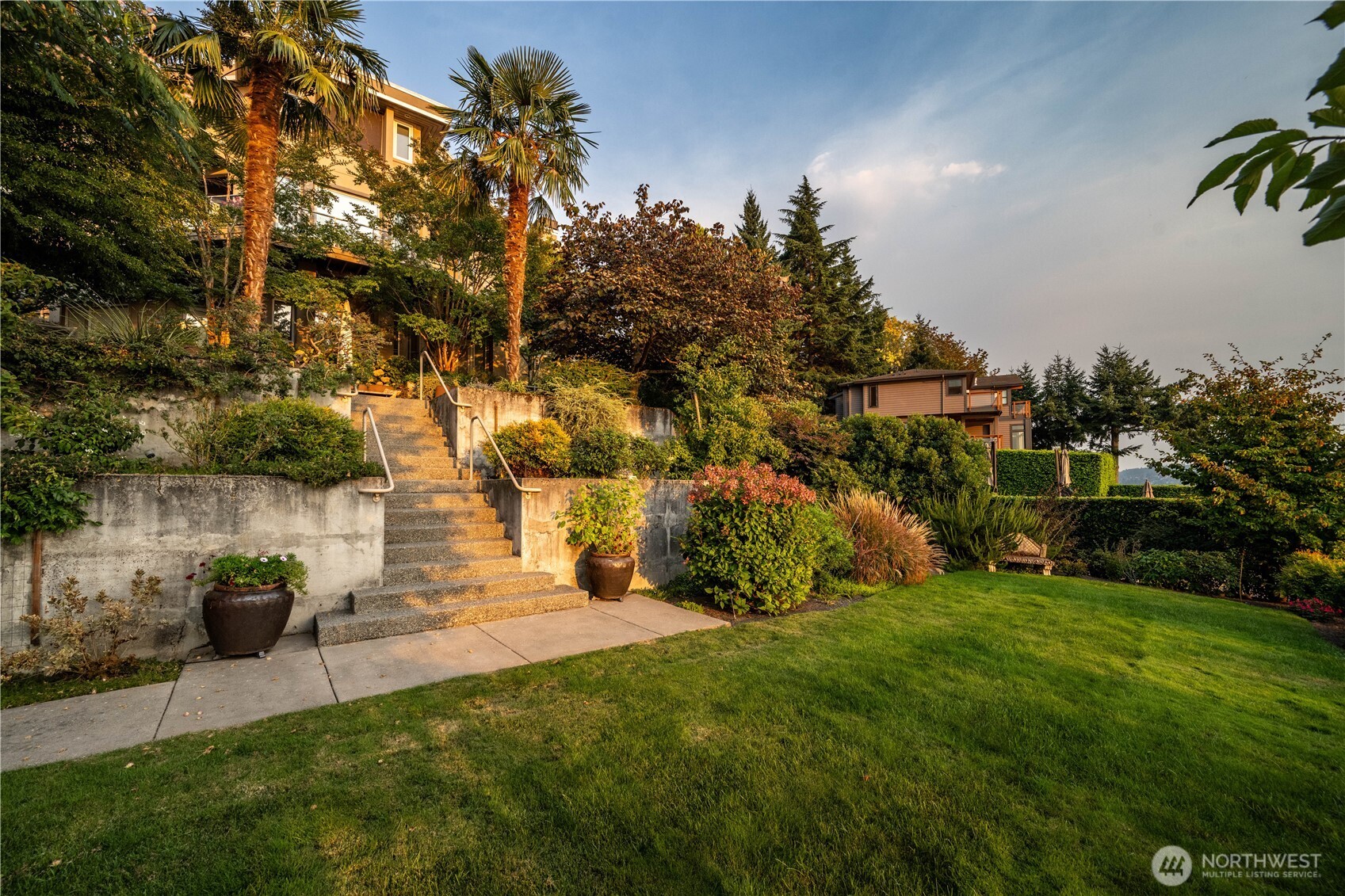 7439 W Mercer Way Mercer Island WA 98040